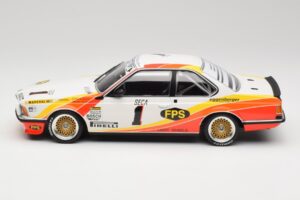 BMW 635CSi E24 BMW Italia #1 U. Grano / H. Kelleners Spa 1983 Minichamps 1:18 155832601 Kov – obrázek 3 z 6