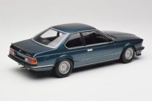 BMW 635 CSi E24 Petrol Blue Metallic Minichamps 1:18 155028108 Kov – obrázek 2 z 6