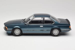 BMW 635 CSi E24 Petrol Blue Metallic Minichamps 1:18 155028108 Kov – obrázek 3 z 6