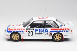BMW E30 M3 #20 M. Duez / A. Lopes 1000 Lakes Rally 1989 IXO 1:18 18RMC132 Kov – obrázek 3 z 6