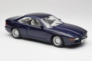 BMW E31 850i Mauritius Modrý Maisto 1:18 438813100299 Kov – obrázek 6 z 8