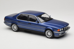 BMW Alpina B11 E32 3.5 Metallic Blue MCG 1:18 MCG18232 Kov – obrázek 4 z 6
