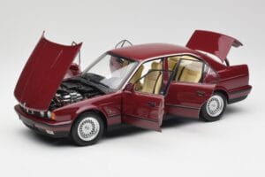 BMW 535i E34 Červený Minichamps 1:18 100024002 Kov – obrázek 2 z 8