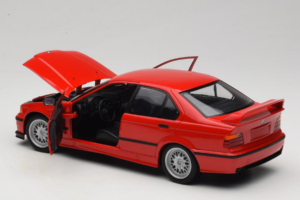 BMW 318is E36 Hellrot UT Models 1:18 180024302-R1 Kov – obrázek 5 z 8