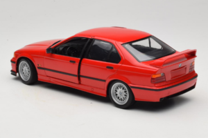 BMW 318is E36 Hellrot UT Models 1:18 180024302-R1 Kov – obrázek 7 z 8
