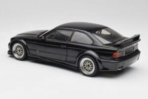 BMW E36 M3 GTR Street Cosmos Černý UT Models 1:18 20481 Kov – obrázek 6 z 8