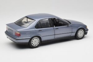 BMW 3-Series E36 Avus Modrý UT Models 1:18 180023300 Kov – obrázek 3 z 8