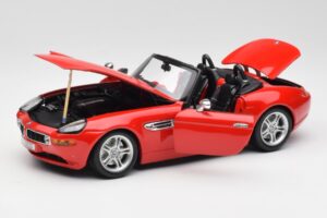 BMW Z8 E52 Roadster Jasně Červený Bburago 1:18 12032 Kov – obrázek 2 z 8
