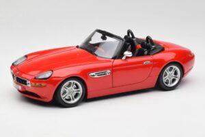 BMW Z8 E52 Roadster Jasně Červený Bburago 1:18 12032 Kov