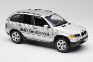 BMW X5 E53 3.0d Service Mobil Kyosho 1:18 80430305646 Kov – obrázek 6 z 8
