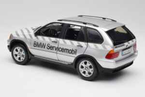 BMW X5 E53 3.0d Service Mobil Kyosho 1:18 80430305646 Kov – obrázek 7 z 8