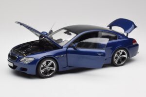 BMW M6 E63 Modrý Kyosho 1:18 80430413351 Kov – obrázek 2 z 8