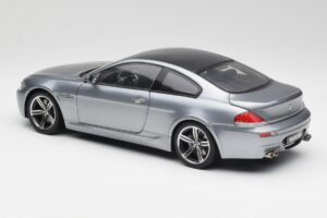BMW M6 E63 Silver Šedý Kyosho 1:18 08703GR Kov – obrázek 7 z 8