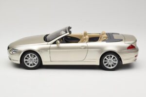 BMW 6 Series E64 Cabriolet Mineral Silver Metallic Kyosho 1:18 80430153437 Kov – obrázek 5 z 9