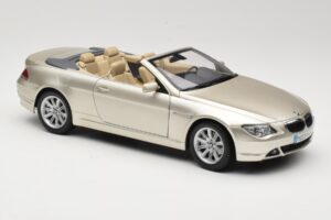 BMW 6 Series E64 Cabriolet Mineral Silver Metallic Kyosho 1:18 80430153437 Kov – obrázek 7 z 9