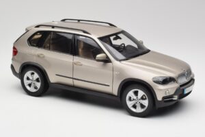 BMW X5 E70 4.8i Platinum Bronzový Metalíza Kyosho 1:18 80430413413 Kov – obrázek 6 z 8