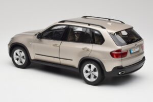 BMW X5 E70 4.8i Platinum Bronzový Metalíza Kyosho 1:18 80430413413 Kov – obrázek 7 z 8
