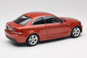 BMW 1 E82 Coupe Oranžový Kyosho 1:18 80430427064 Kov – obrázek 3 z 8