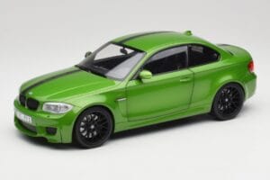 BMW řada 1 E82 Coupe Taiga Green Metallic Minichamps 1:18 110020024 Kov