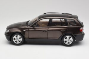 BMW X3 E83 3.0d Tmavě Hnědý Metalíza Kyosho 1:18 80430300736 Kov – obrázek 4 z 8