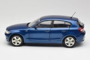 BMW 1 E87 Sydney Modrý Kyosho 1:18 80430308600 Kov – obrázek 4 z 8
