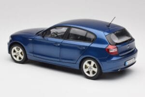 BMW 1 E87 Sydney Modrý Kyosho 1:18 80430308600 Kov – obrázek 7 z 8