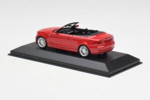 BMW řada 1 E88 Kabriolet Karmínová Červená Minichamps 1:43 431026230 Kov – obrázek 3 z 5