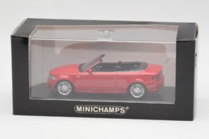 BMW řada 1 E88 Kabriolet Karmínová Červená Minichamps 1:43 431026230 Kov – obrázek 4 z 5