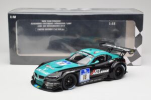 BMW Z4 E89 GT3 BMW Team Vita4one #18 J. Klingmann / M. Wittmann ADAC 24 Hours Nurburgring 2012 Minichamps 1:18 151122318 Kov – obrázek 6 z 6