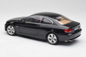 BMW 3 E92 Coupe Černý Kyosho 1:18 80430407222 Kov – obrázek 7 z 8