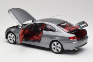 BMW 330i E92 Coupe Šedý Metalíza Kyosho 1:18 80430407220 Kov – obrázek 5 z 8