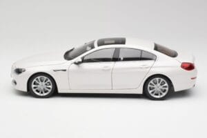 BMW 6 F06 Gran Coupe Mineral Bílý Paragon 1:18 80432218741 Kov – obrázek 4 z 8