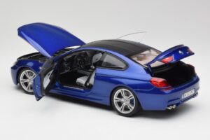 BMW M6 F13 San Marino Modrý Paragon 1:18 80432218737 Kov – obrázek 4 z 7