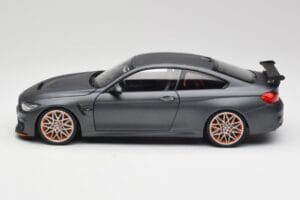 BMW M4 F82 GTS Frozen Šedý Minichamps 1:18 80432411555 Kov – obrázek 4 z 8