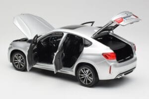 BMW X6 M F86 Stříbrný Norev 1:18 183200 Kov – obrázek 5 z 8