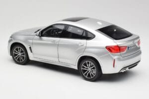 BMW X6 M F86 Stříbrný Norev 1:18 183200 Kov – obrázek 7 z 8