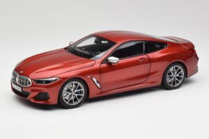 BMW M850i G15 Oranžový Metallic Norev 1:18 183285 Kov