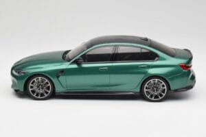 BMW M3 G80 Isle of Man Green Minichamps 1:18 155020200 Kov – obrázek 3 z 6