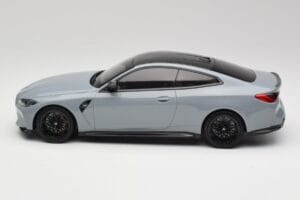 BMW M4 G82 Brooklyn Šedý Minichamps 1:18 155020124 Kov – obrázek 3 z 6