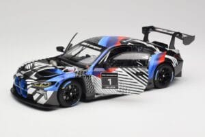 BMW M4 GT3 G82 #1 Test Version 2021 Minichamps 1:18 113222003 Kov – obrázek 2 z 8