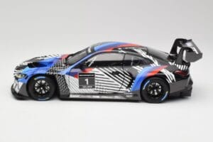 BMW M4 GT3 G82 #1 Test Version 2021 Minichamps 1:18 113222003 Kov – obrázek 4 z 8