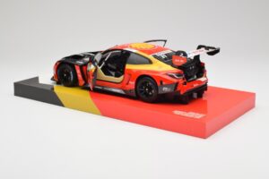 BMW M4 GT3 G82 #31 S. van der Linde Team Schubert DTM Champion 2022 Minichamps 1:18 113222331 Kov – obrázek 5 z 8