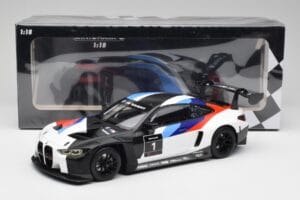 BMW M4 GT3 Presentation Car 2021 Minichamps 1:18 155212000 Kov – obrázek 6 z 6