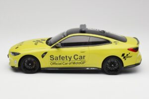 BMW M4 G82 MotoGP Safety Car Minichamps 1:18 155020126 Kov – obrázek 3 z 6