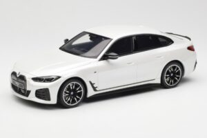 BMW i4 M50 G26 Mineral Bílá Metalíza Otto 1:18 OT1074 Pryskyřice