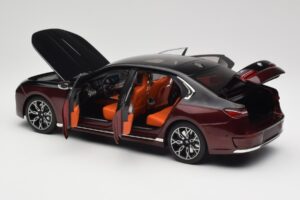 BMW i7 G70 Black & Red Metallic Minichamps 1:18 110023201 Kov – obrázek 5 z 8