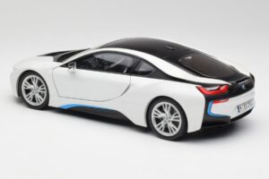 BMW i8 Crystal Bílý Paragon 1:18 80432336841 Kov – obrázek 7 z 8
