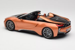 BMW i8 Roadster E-Měděný Minichamps 1:18 80432454784 Kov – obrázek 5 z 6