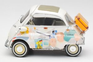 BMW Isetta 250 Revell 1:18 8828 Kov – obrázek 4 z 8