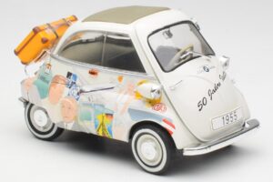 BMW Isetta 250 Revell 1:18 8828 Kov – obrázek 6 z 8